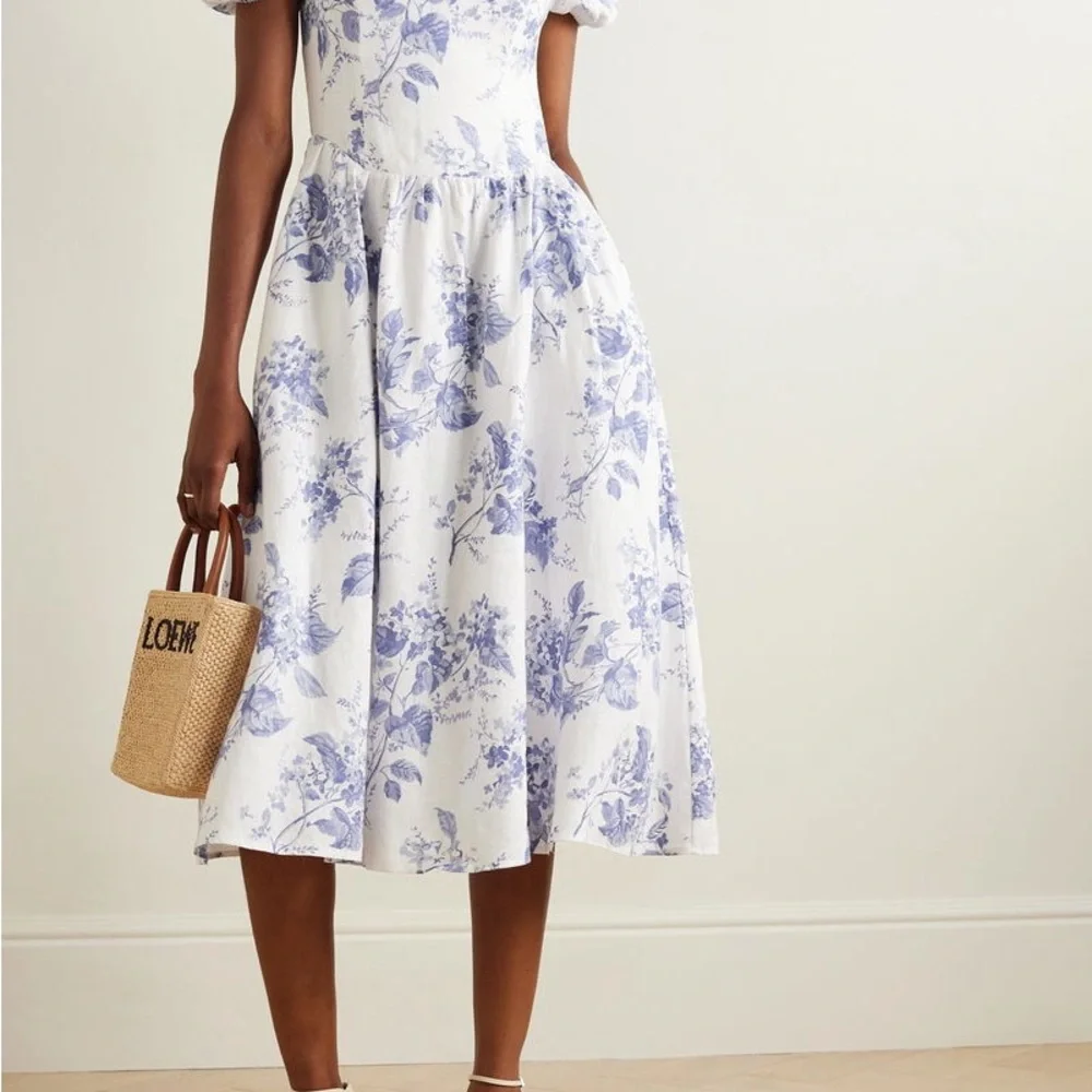 Reformation Davila Shirred Floral-Print Linen Midi Dress - Picture 1 of 4